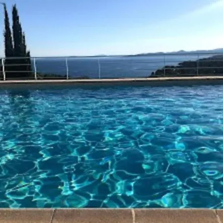 47m² Vue 180° Piscine Parking Saint-Raphaël